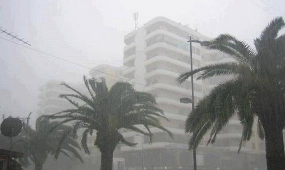 Vlorë, përmbytjet shkaktojnë viktimën e parë, uji rrëmben rojën 50-vjeçar