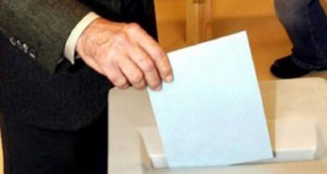 Mbyllet votimi në gjithë vendin. Jozyrtare, rreth 45% pjesëmarrja