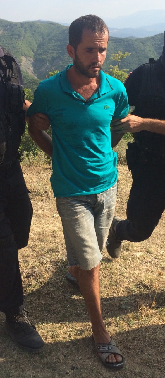 Arrestohet vrasësi për një vijë uji në Berat