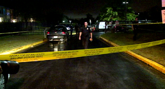 SHBA, krim brenda familjes, burri vret gruan, djalin e më pas veten