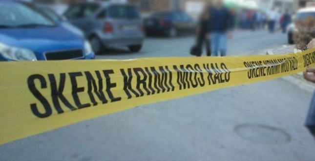 Tronditet Durrësi, i riu vret gjyshen, më pas veten