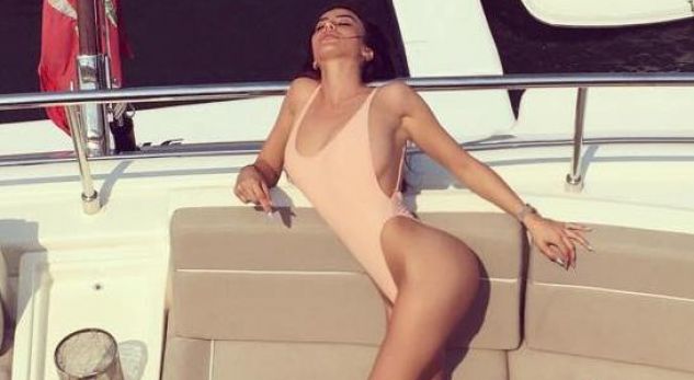 FOTO GALERI/ Vildane godet përsëri… me të pasmet