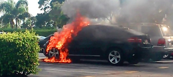 Digjet një BMW X6 në Ibë