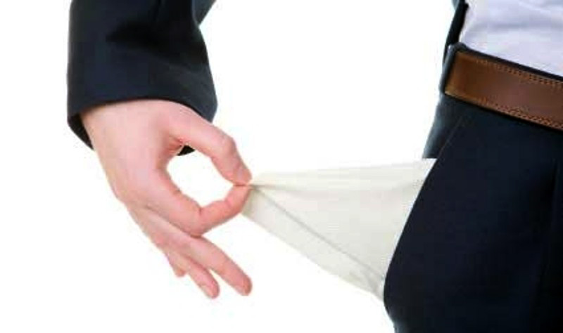 ANALIZA/ Të gjithë shesin…, ka që edhe blejnë