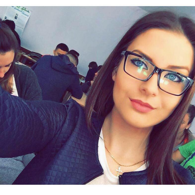 Maturantja: Si më vodhën të dhënat dhe më ndryshuan aplikimin në universitet