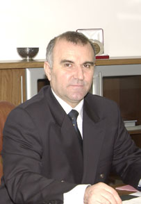 Rama shkarkon zv.drejtorin e SHISH, Ylli Alushi