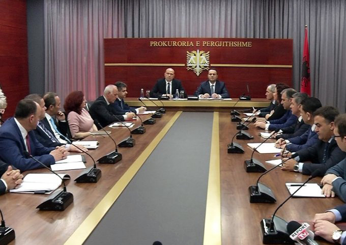 Kaos në Prokuroi, prokurorët “të pavarur”, mund të sillen e bëjnë ç’të duan