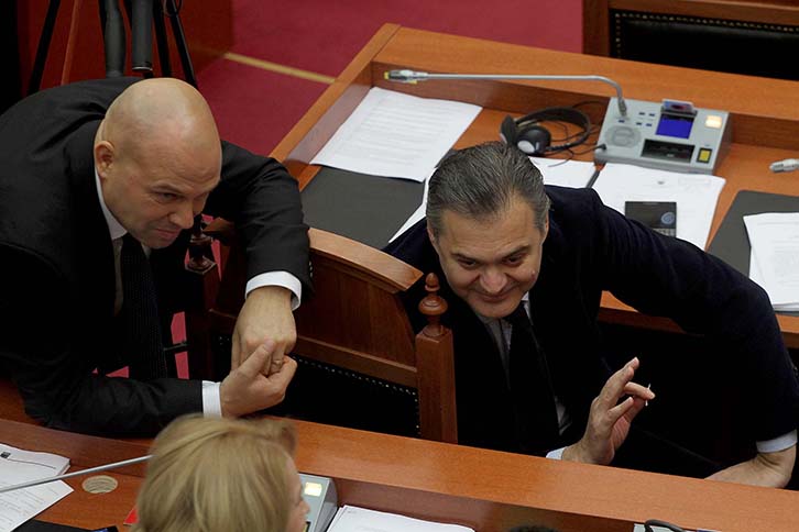 Shpërthen Ylli Manjani: E majta i ka fituar zgjedhjet me Ben Blushin jo me Shpëtim Idrizin