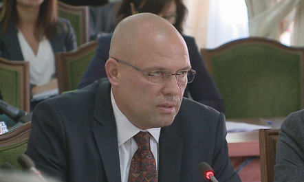 Ministri Manjani: Përgjegjës gjyqtarët për tokat e grabitura në bregdet