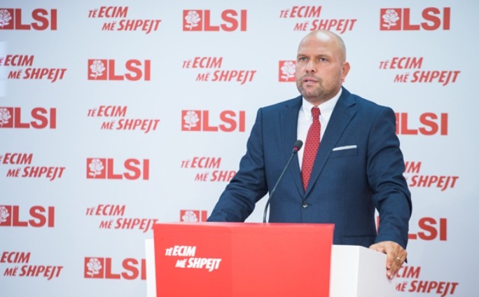 Ylli Manjani, ironi me Ramën për mbetjet kimike