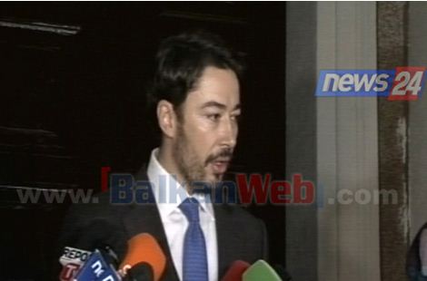 VIDEO/ Flet Shkëlzen Berisha pas komisionit: Teatër politik, padi për shpifjet ndaj meje