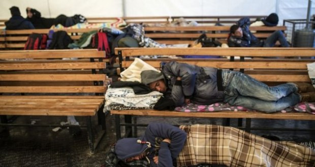 Maqedoni, zgjebe në kampin e refugjatëve