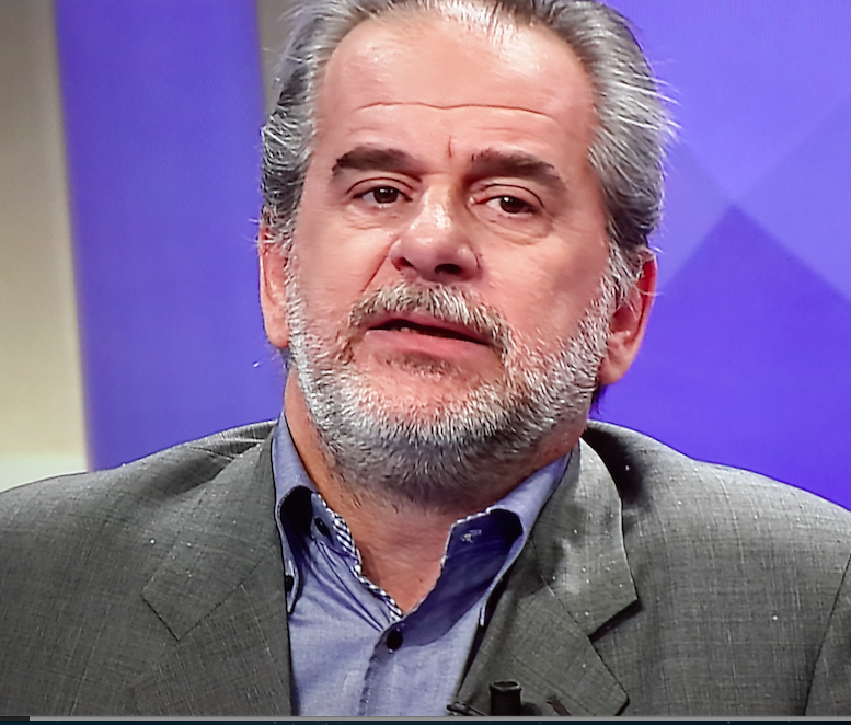 VIDEO/ Importi i plehrave, Artur Zheji përplasje me Eduard Shalsin: Je avokat i mafies