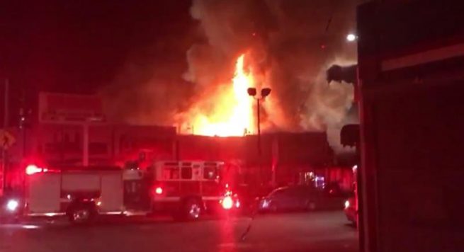 Zjarr në magazinën e artistëve , dhjetra viktima në SHBA