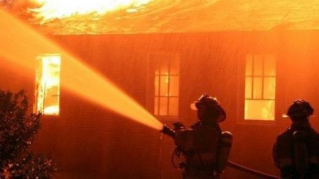 Digjet banesa te Porcelani, tre pjesëtarët e familjes në “qiell të hapur”