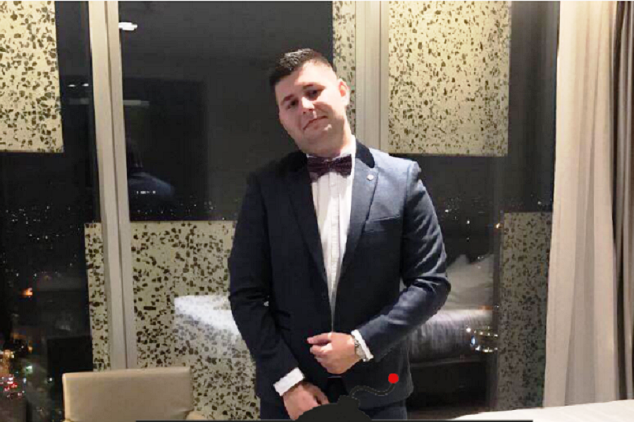 FOTO GALERI/ Djali i deputetit të “më të varfër” të PS-së, femra, hotele e shampanjë mijëra euroshe në natë