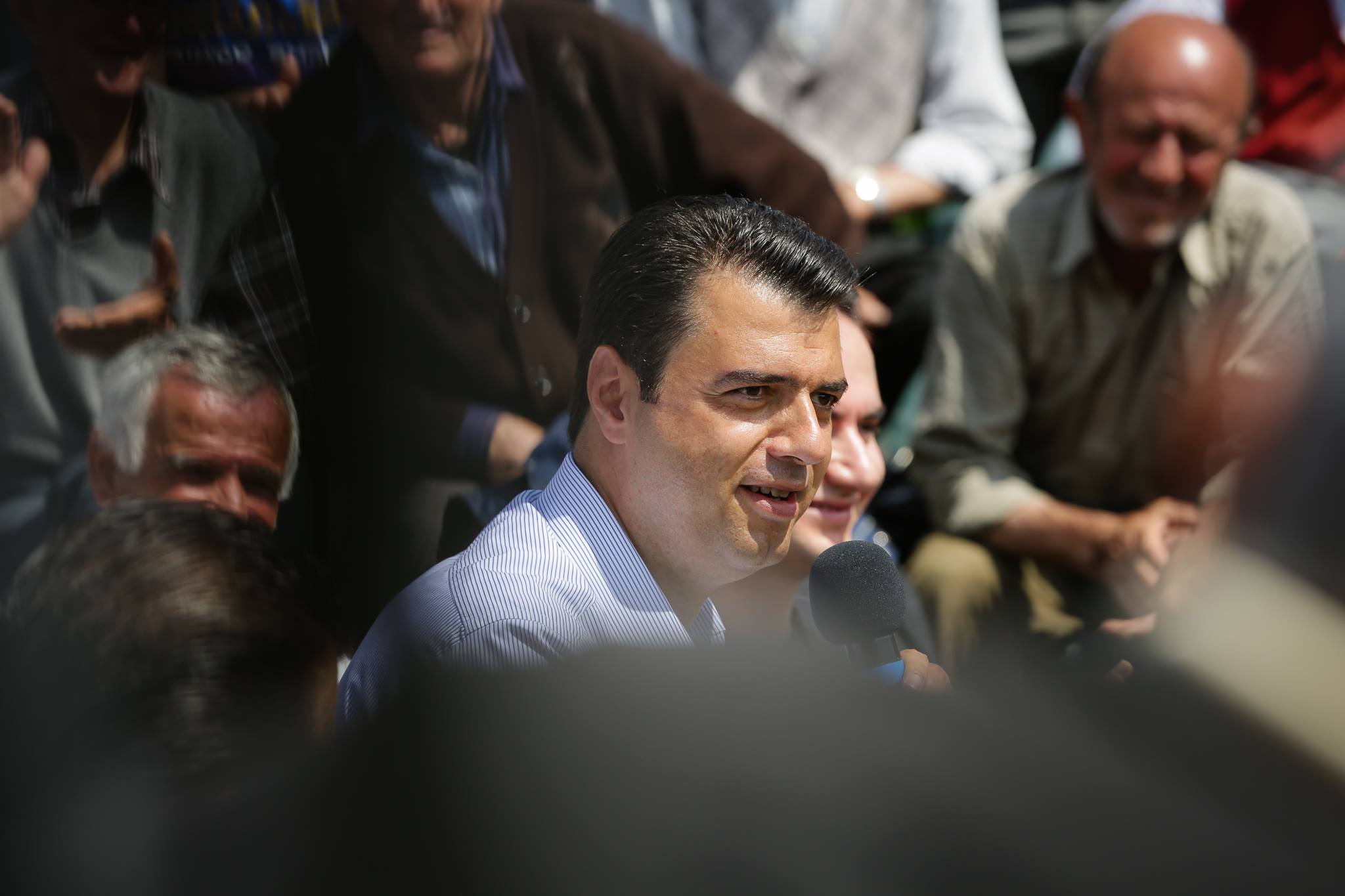 Basha sfidon dhe ironizon Ramën