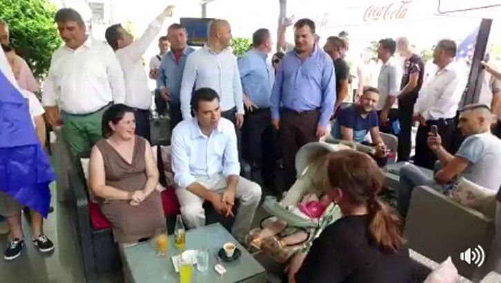 Basha: Në Rrëshen e Rubik miliarda lekë hidhen për fasada, po s’ka punë e s’ka para në qarkullim