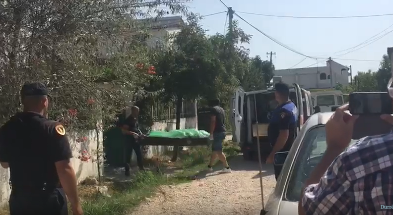 VIDEO & DETAJE/ Durrës, vrasja e prindërve, kush është autori dhe pamjet nga vendi i krimit