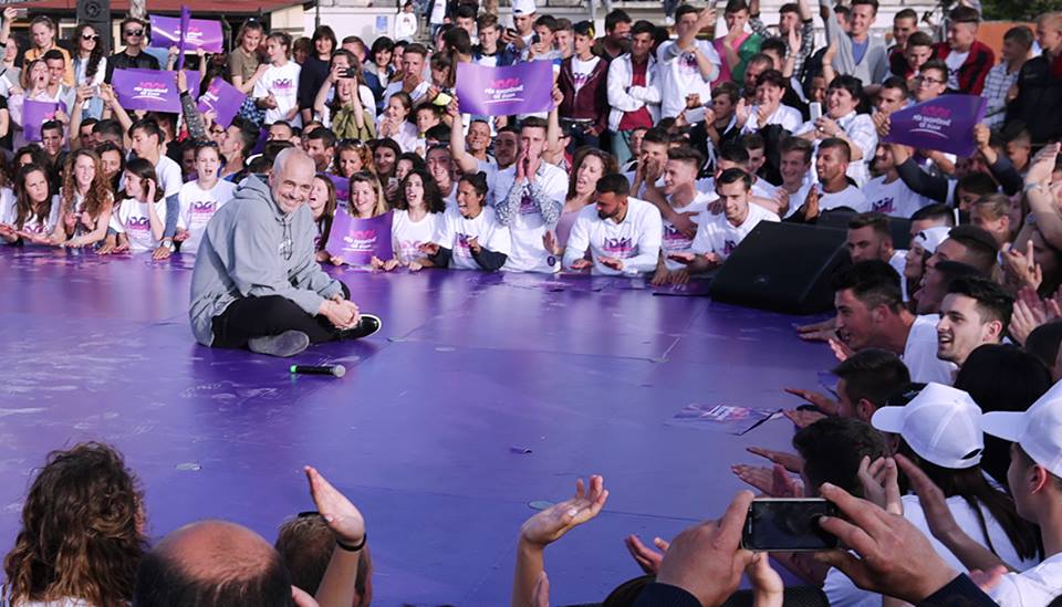 VIDEO/ Ja çfarë mendon Kryeministri për qytetarët e Kavajës