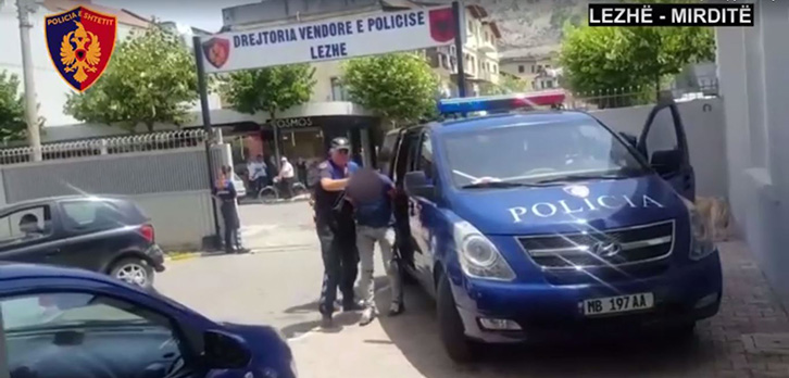 VIDEO & EMRAT/ Lezhë, operacioni antidrogë, arrestohen 4 persona