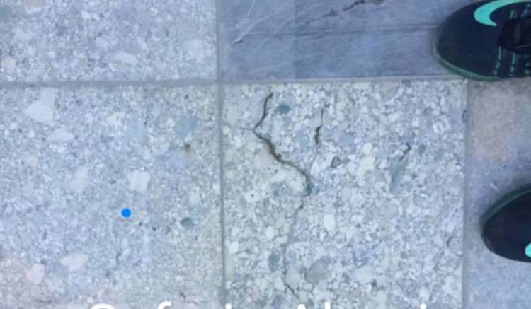 FOTO MESAZHET/ Qytetari zbardh bisedën me Veliajn, ja çfarë fshihet pas sheshit të babëzisë