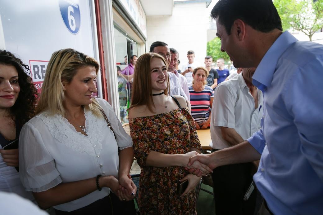 FOTO/ Lulzim Basha ndalet në Burrel: Taksa e ulët do rrisë konsumin, do rrisë prodhimin, do ndezë ekonominë