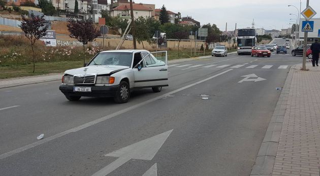 Korçë, 40 vjeçarja po kalonte rrugën, benzi e fluturon në ajër
