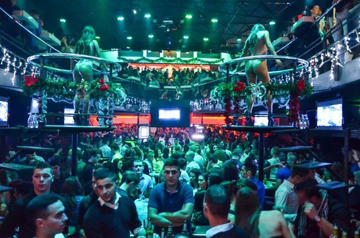 FOTO/ Ja pronari i diskotekës që paguan videoklipet e VIP-eve shqiptare, këngëtarja e nxjerr bllof