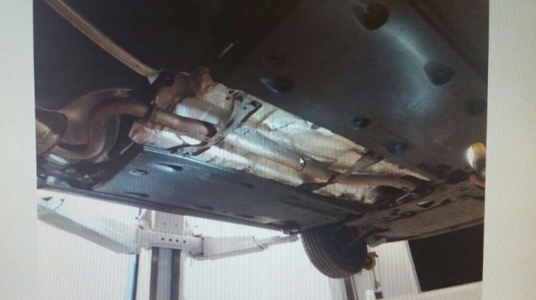 FOTO GALERI/ Itali, prangoset shqiptari, policia 12 orë “punë” në servis për të zbuluar 12 milionë euro kokainë