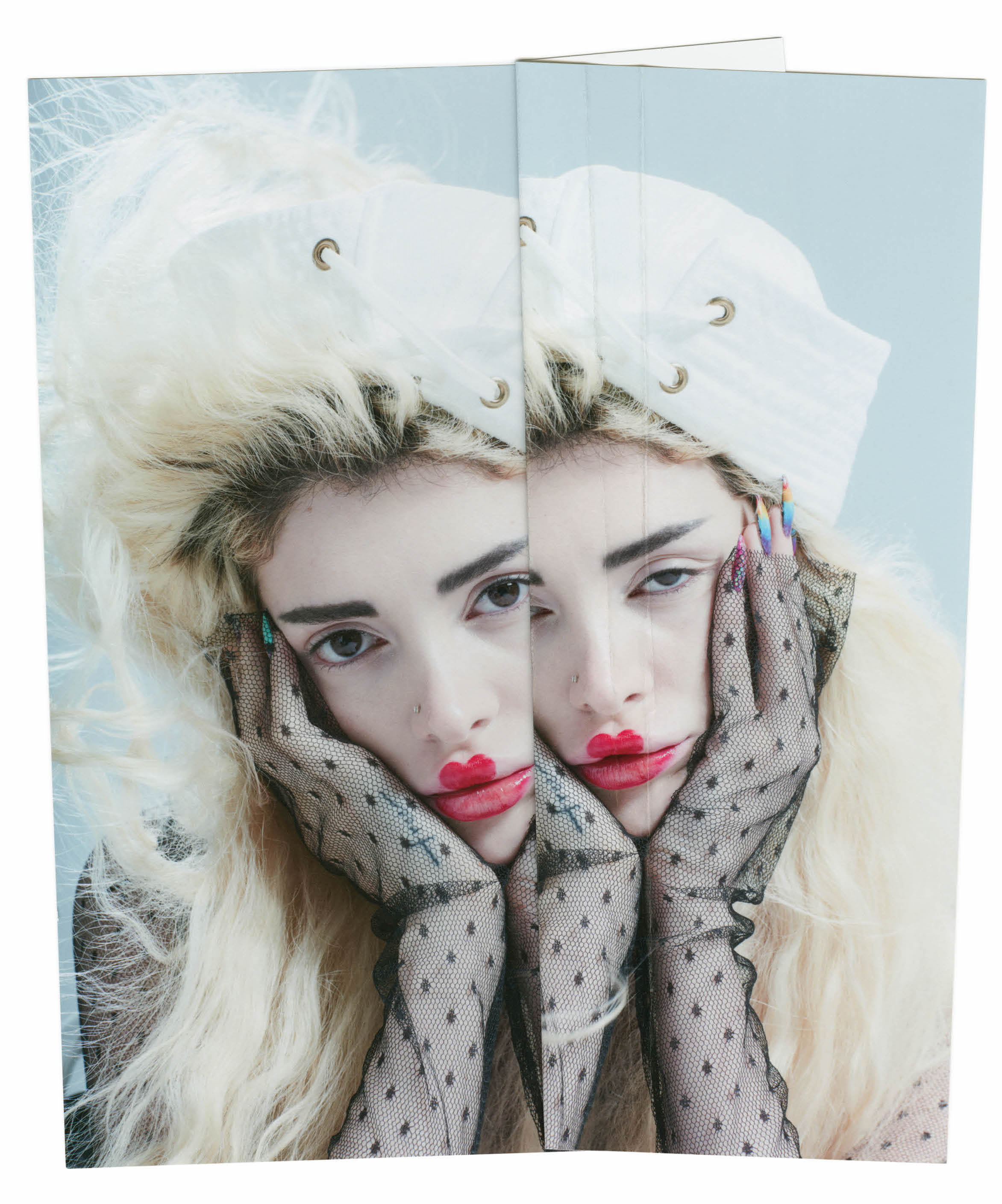 FOTO/ Njihuni me binjaken e Era Istrefit, nuk e dinim që ekzistonte