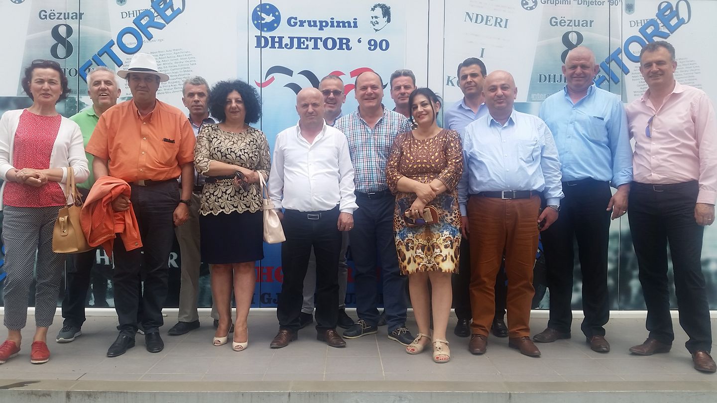 Grupimi “Dhjetor 90”, deklaratë për marrëveshjen Basha-Rama