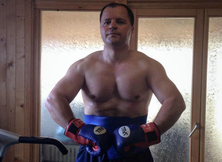 Lefter Maliqi i shton pehlivanllëqeve të tij një parti të re…, nga LSI …, te PD…., përfundon te PS