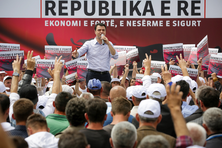 Basha fushatë në Dibër: Ja pse u përçanë skaljonet e republikës së vjetër