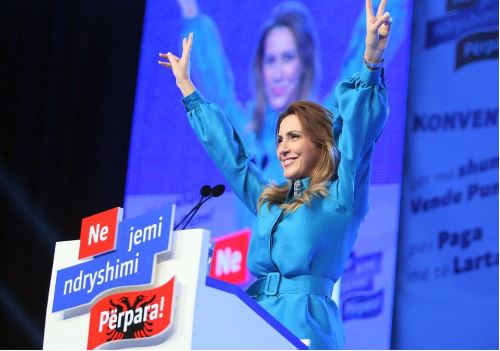 Bregu i kujton Bashës simbolet e  PD në slogan, por a e ndihmuan PD simbolet në 2013