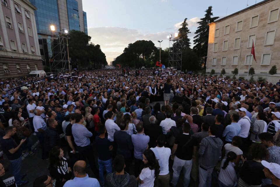 Helmimi në miting, Prokuroria kërkon ndihmë në Gjermani për analizat
