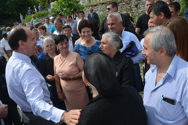 Presidenti Nishani përkujton Betejën e Lopsit dhe luftëtarët tepelenas