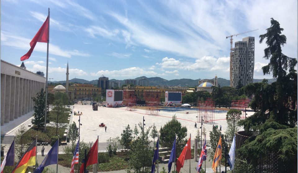 “Kete nuk ia beri as Enveri qe vinte nga qyteti i gurte”