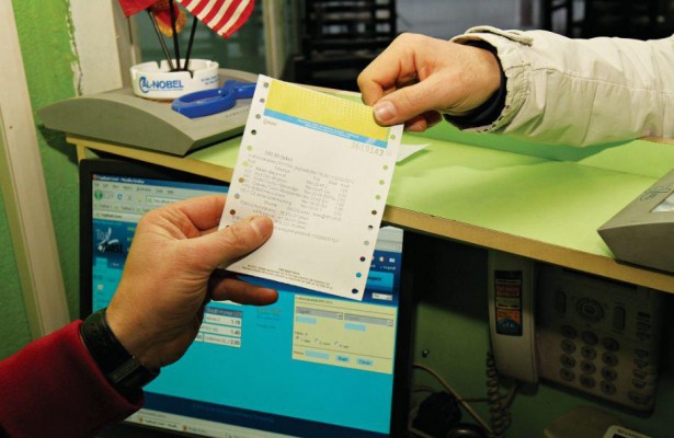 FOTO LAJM/ Plasin bastet! Kush fiton, PS, PD apo LSI, ja koefiçentët!