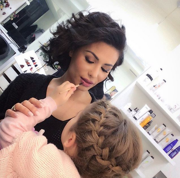 Soni Malaj tregon përse nuk e nxjerr asnjëherë fytyrën e vajzës në foto