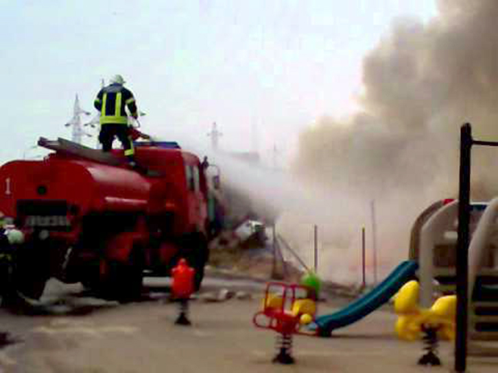 Fushë Prezë, zjarri i madh, digjet një servis makinash