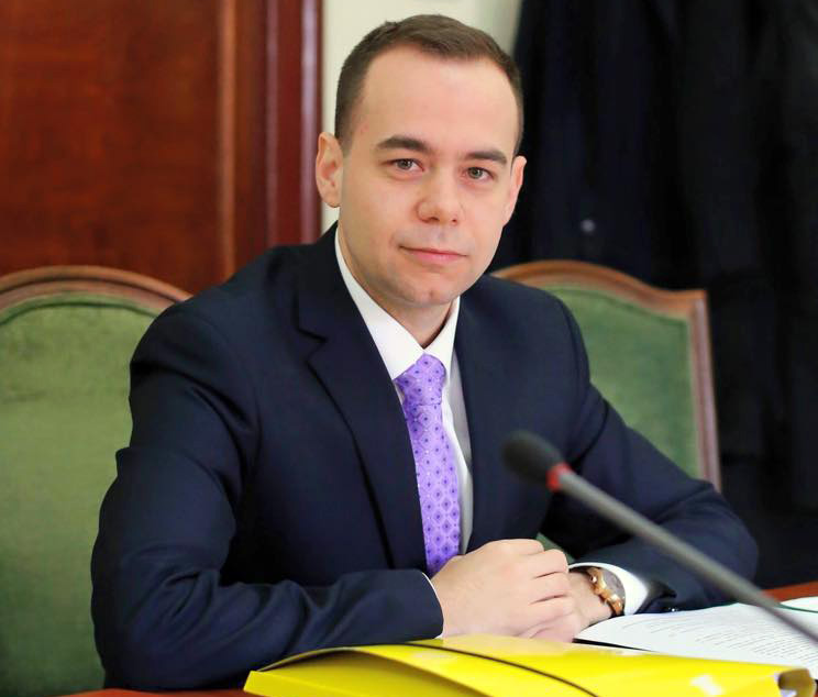 FOTO & EMRI/ Ilir Meta emëron Sekretarin e Përgjithshëm të Presidencës