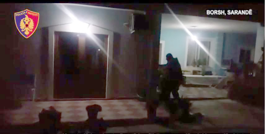 VIDEO & DETAJE/ Vrasja në Borsh, arrestohet një person në kërkim dy të tjerë