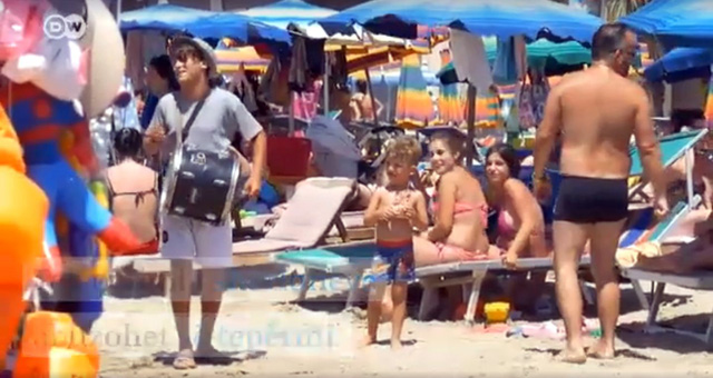 VIDEO DENONCIMI i DW/ Për pushuesit nga Kosova, çmime më të shtrenjta në plazhet shqiptare