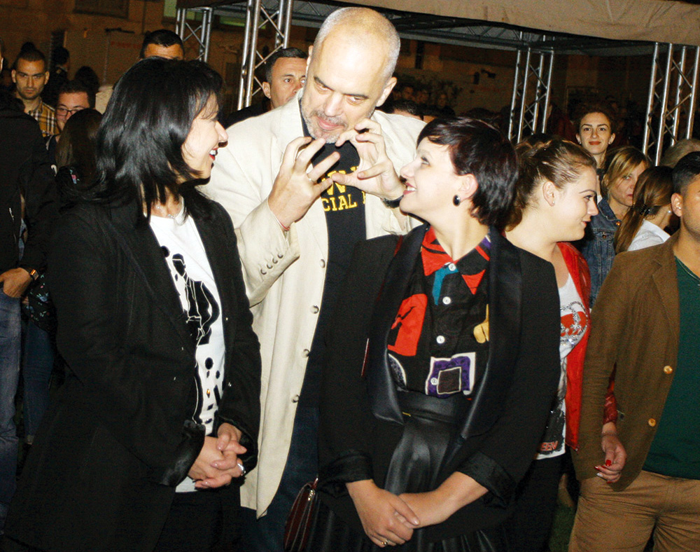 Rrëfimi i Reas: Kënaqësi të flas me Edin por, padyshim Linda është shoqja ime e pandarë