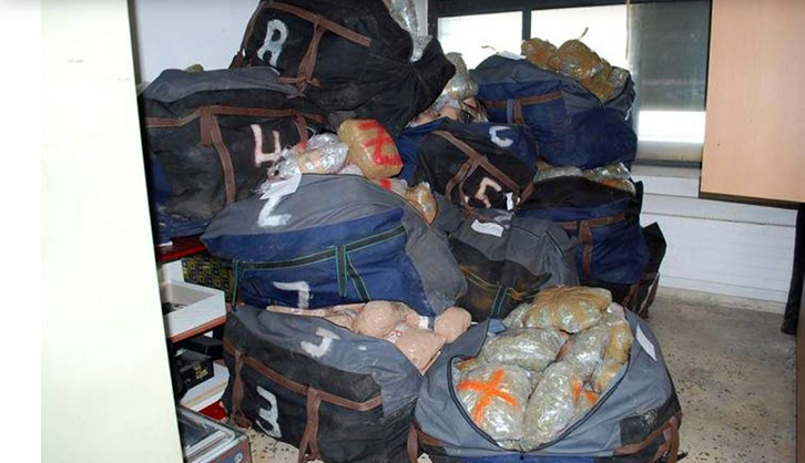 Greqi, kapen 3 trafikantët shqiptarë me 200 kg drogë