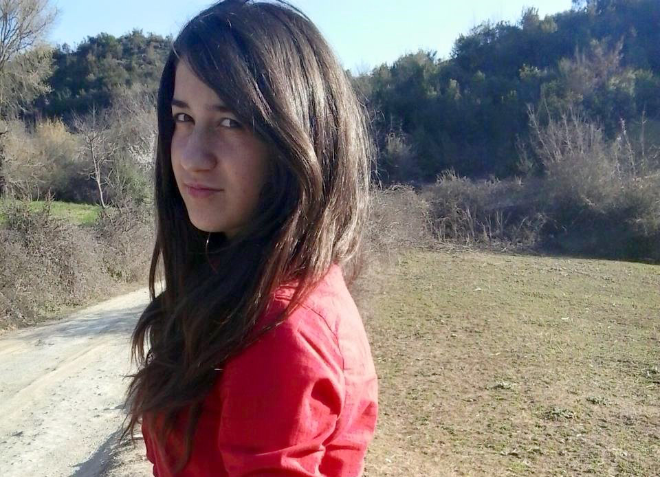 Familjarët flasin për operacionin që i mori jetën 18-vjeçares në spital: Mjekët na sorollatën