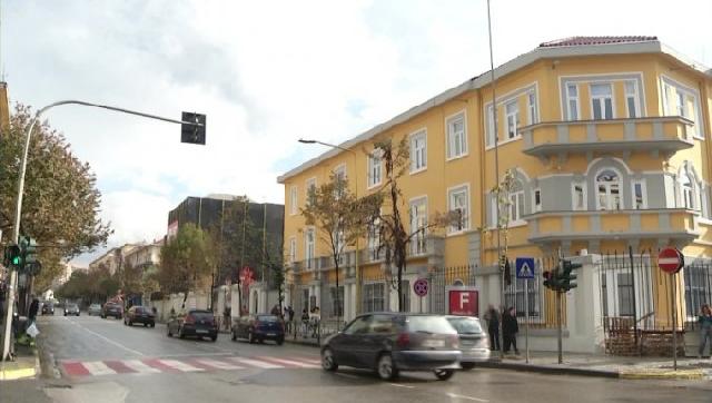 QERSHOR/ Administrata e Arsimit pa rroga, institucioni është bllokuar nga DAP