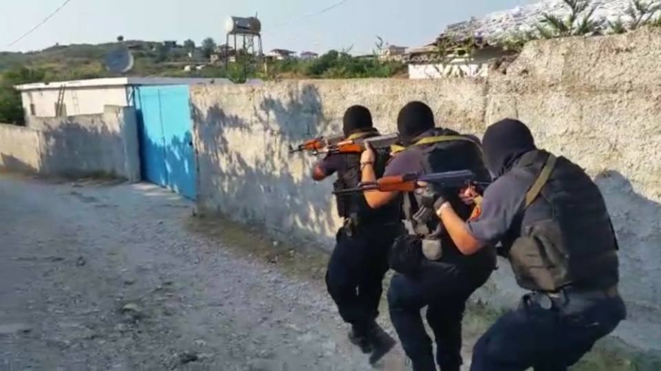 VIDEO & DETAJE/ Dalin pamjet, ja si u gjetën mbi 15 ton drogë në Llakatund