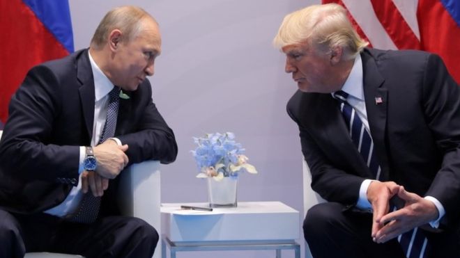 FOTO/ Trump dhe Putin zhvillojnë takimin e parë zyrtar mes tyre